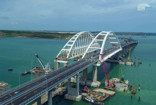 16 мая запускается автодорожное движение по мосту через Керченский пролив