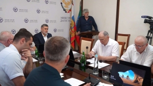 (Видео) В Махачкале прошло расширенное заседание Общественного совета при Минстрое РД