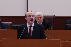 Рамазан Абдулатипов выступил с ежегодным Посланием (отчетом) Народному Собранию республики