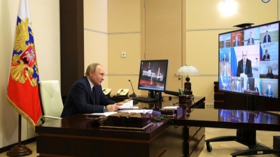 Президент России Владимир Путин обсудил с членами Правительства меры поддержки строительной отрасли