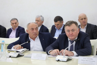 Али Шахбанов и Запир Акаев приняли участие во встрече бизнес-сообщества с Председателем Правительства РД Абдулмуслимом Абдулмуслимовым