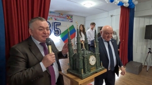 (Видео) Али Шахбанов поздравил Каспийский профессионально-педагогический колледж с 85-летним юбилеем!