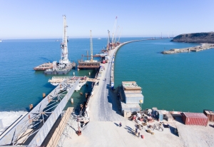 Началось бетонирование фарватерной опоры Крымского моста